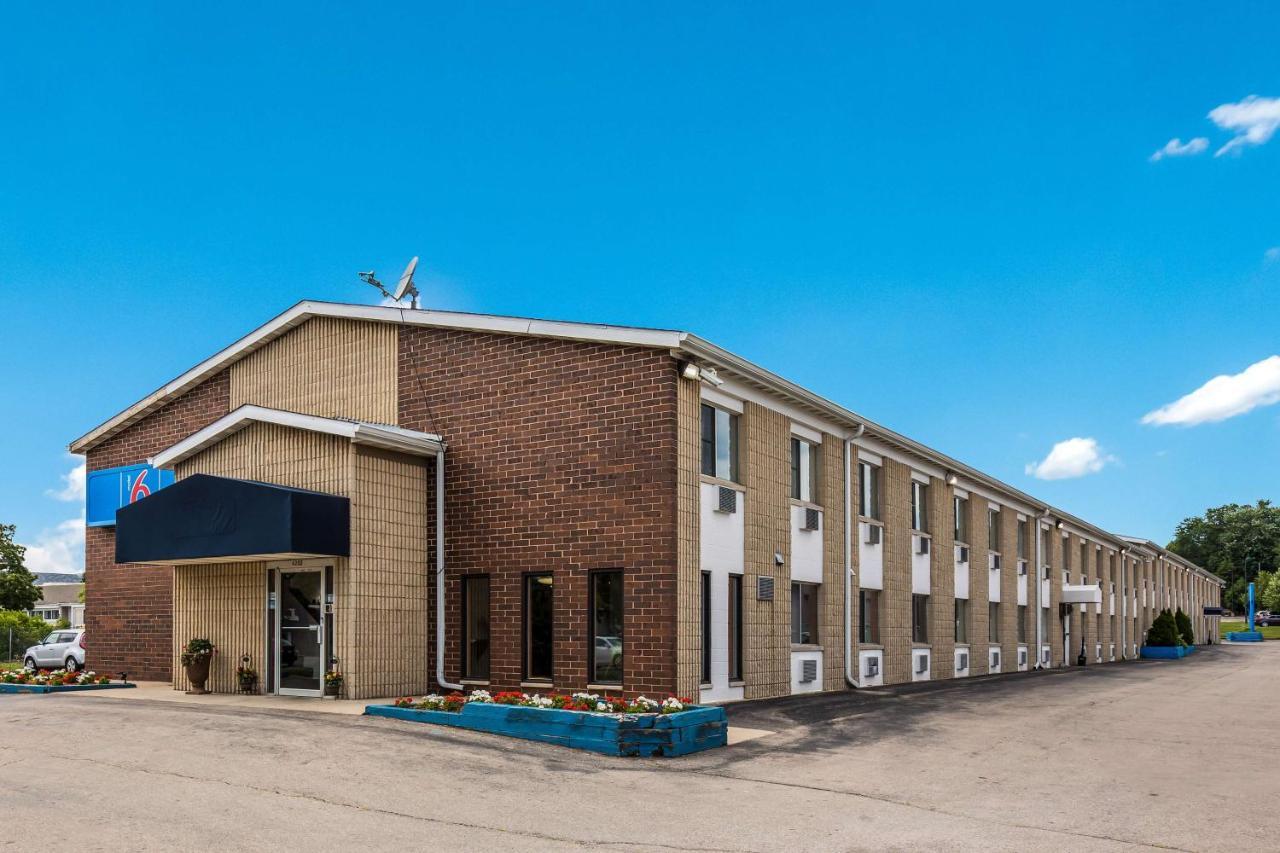 Motel 6-Madison, Wi - East מראה חיצוני תמונה