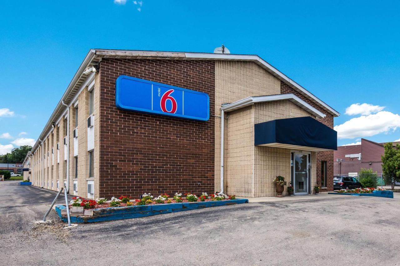 Motel 6-Madison, Wi - East מראה חיצוני תמונה