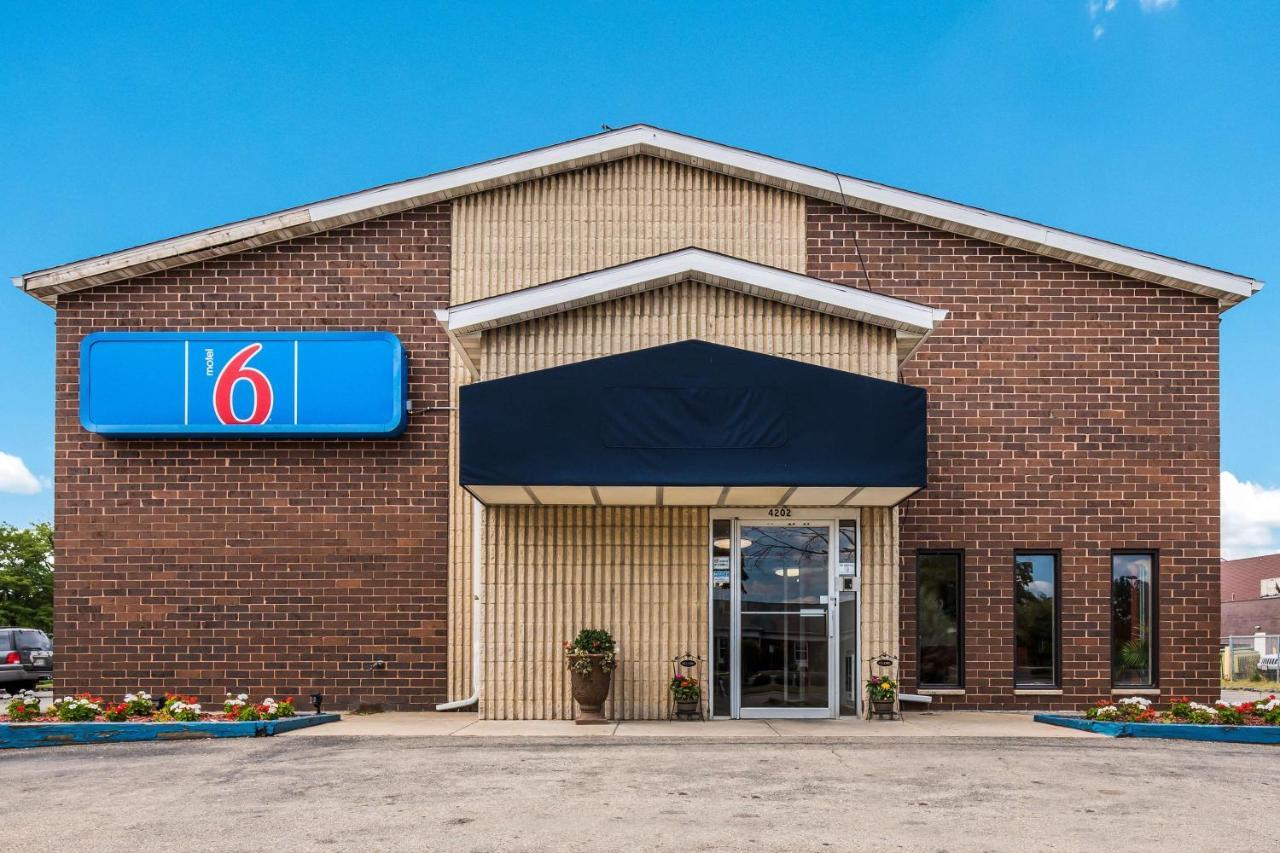Motel 6-Madison, Wi - East מראה חיצוני תמונה
