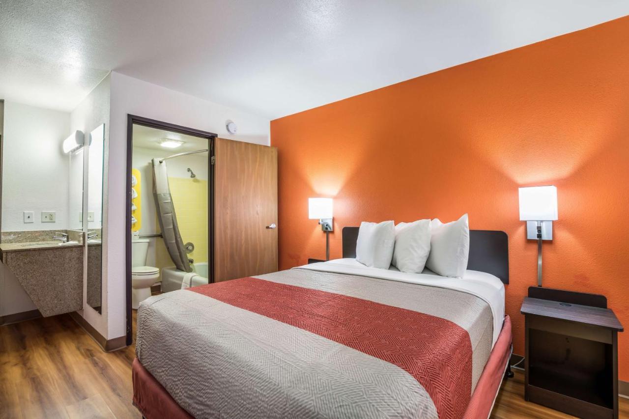 Motel 6-Madison, Wi - East מראה חיצוני תמונה