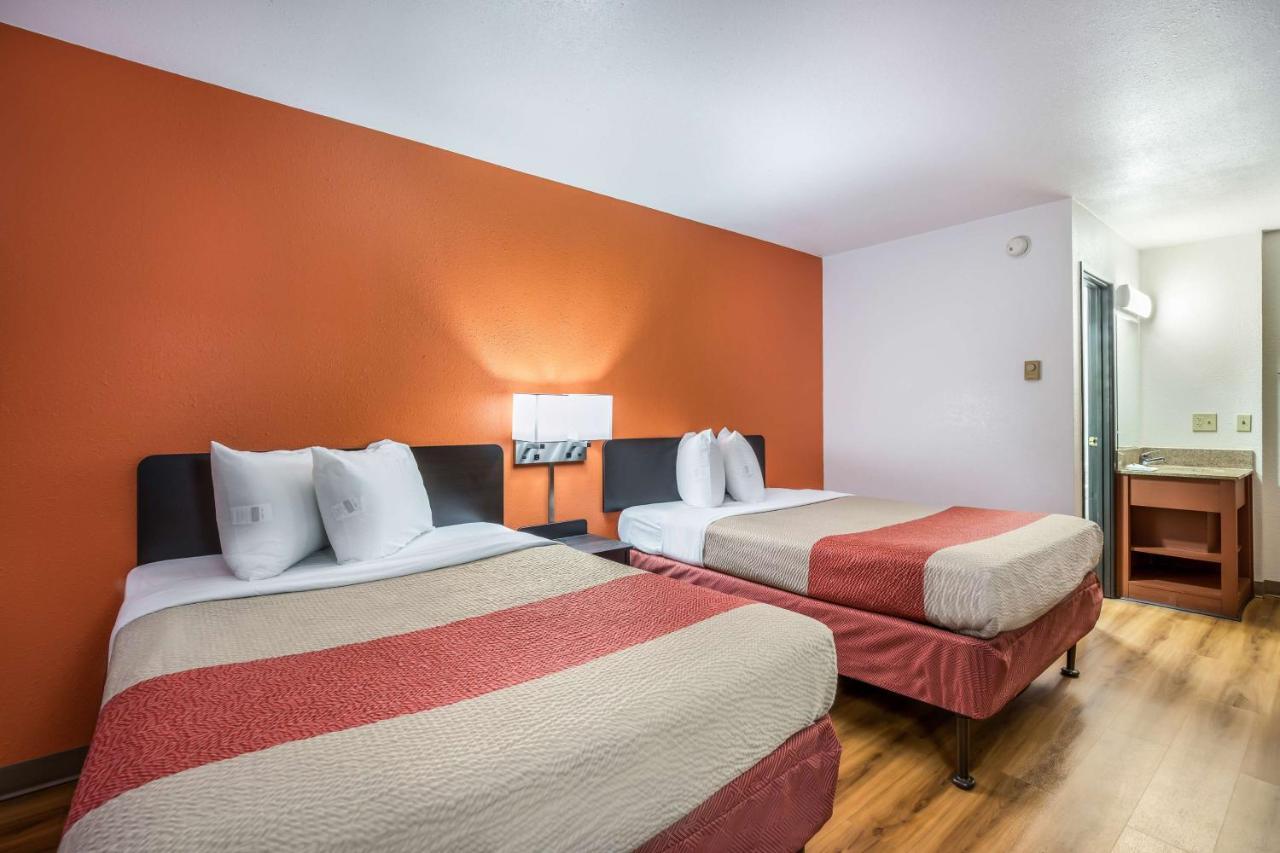Motel 6-Madison, Wi - East מראה חיצוני תמונה
