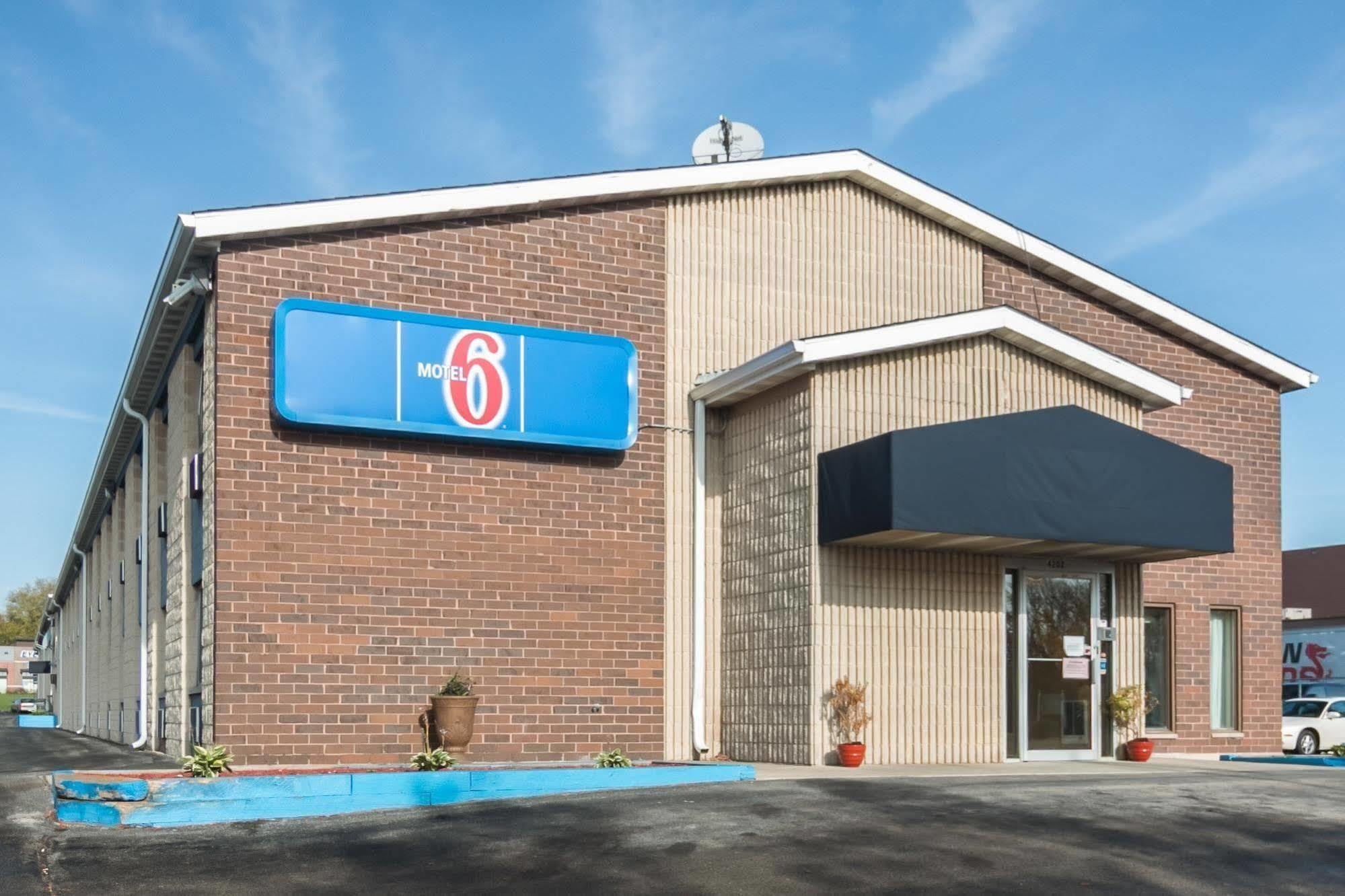 Motel 6-Madison, Wi - East מראה חיצוני תמונה